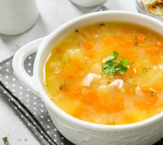 Суп гороховый с курицей